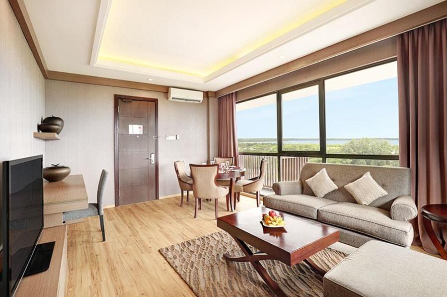 Swiss-Belhotel Sorong Exterior photo